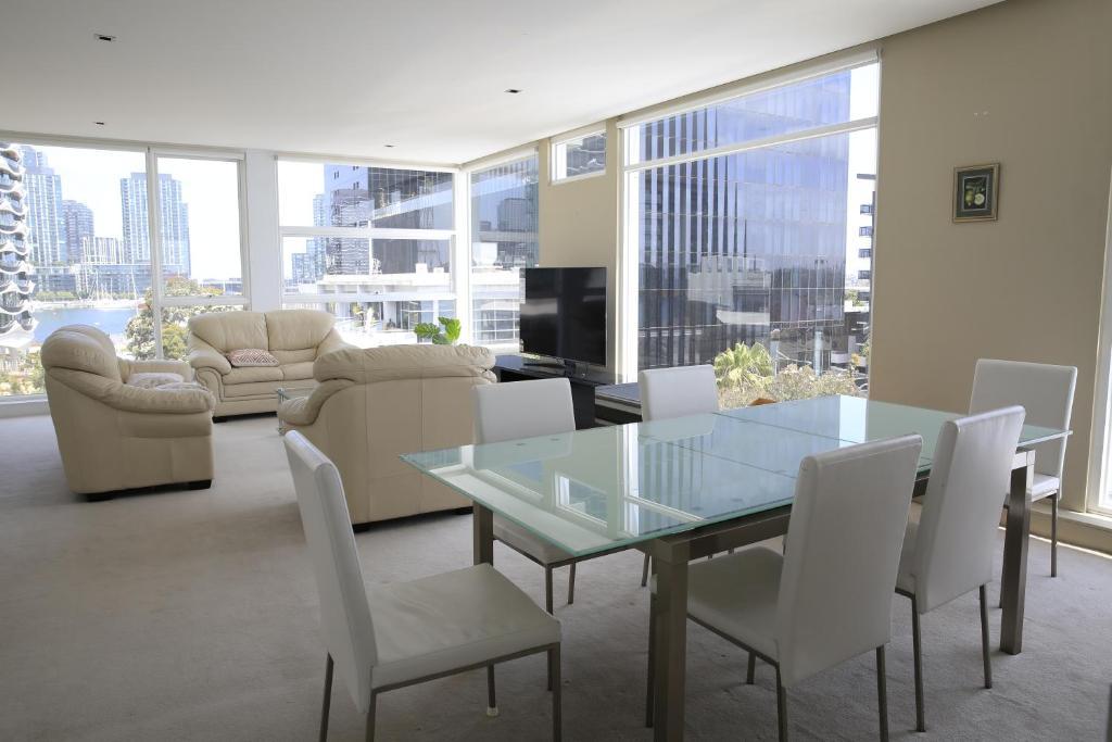 Docklands Luxury Penthouse Right Above The District Docklands
