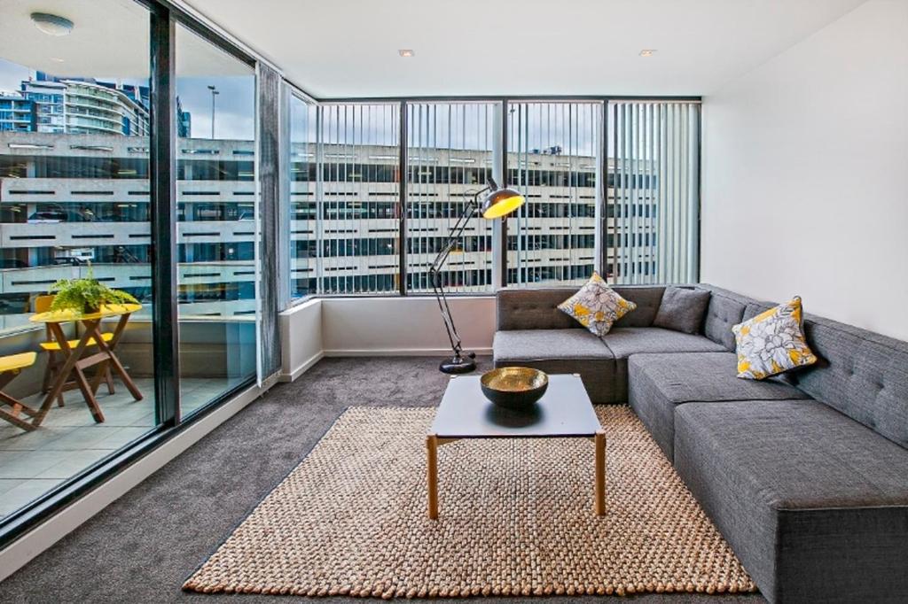 Melbourne Holiday Apartments Flinders Wharf Docklands