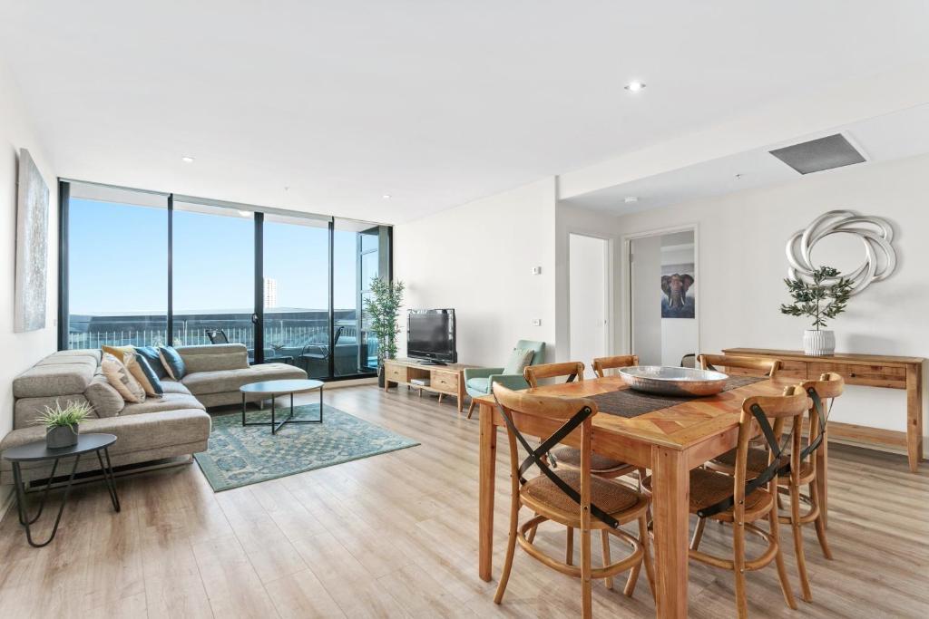 Gallery Detail: Waterfront Melbourne Apartments